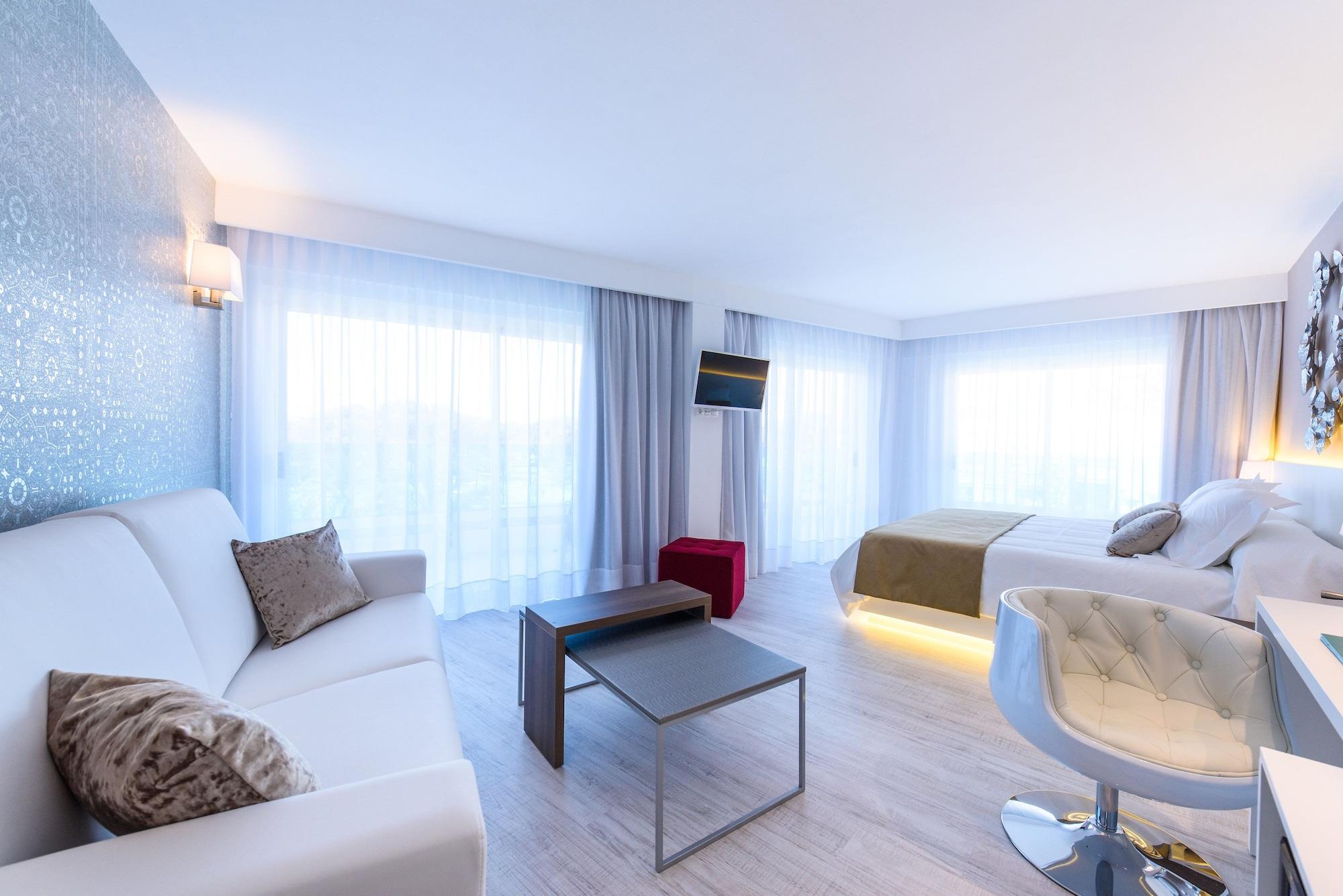 Hotel Plaza Santa Ponsa Boutique - Adults Only. Extérieur photo