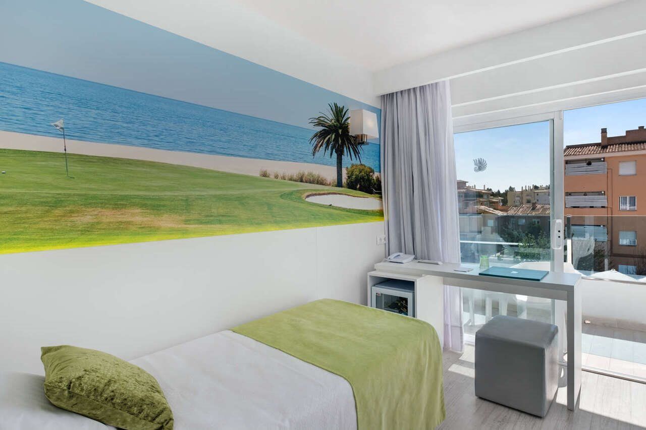 Hotel Plaza Santa Ponsa Boutique - Adults Only. Extérieur photo
